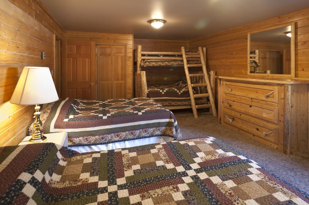320 Guest Ranch Vila Gallatin Gateway Quarto foto